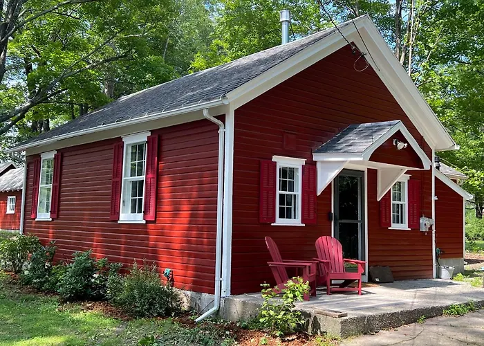Schoolhouse No. 11 * Hudson Valley Upstate Getaway