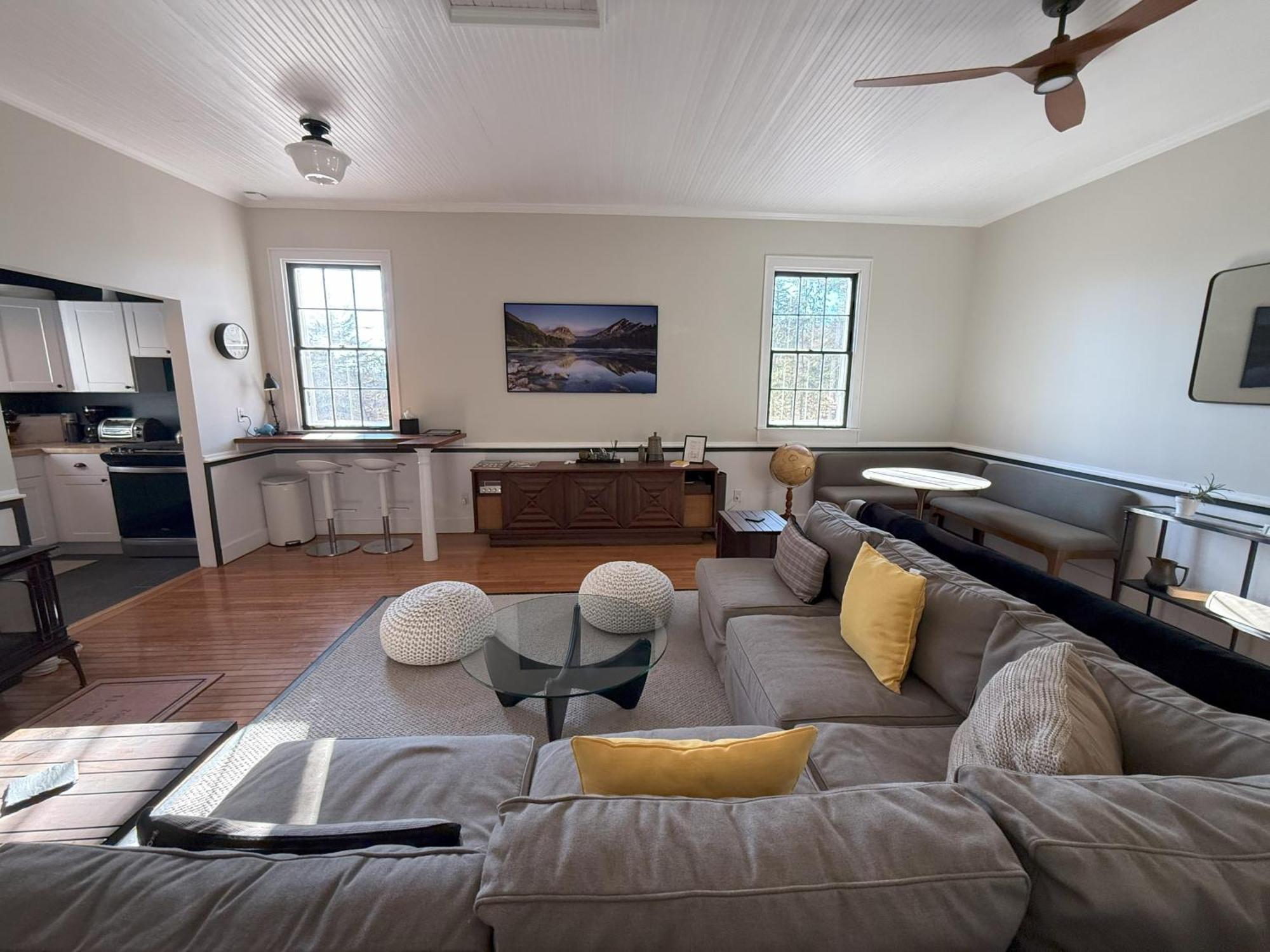 Schoolhouse No. 11 * Hudson Valley Upstate Getaway
